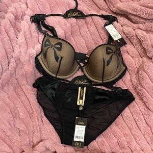Detaille Two-Piece Bow Accent Bra & Panty Set in Black and Nude